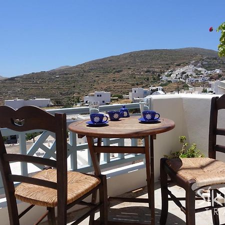 Traditional Apartment In Kastro Síkinos Exterior foto